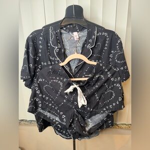 Victoria's Secret Flannel Top Short Pajama Set, Women's Sleepwear Size Large